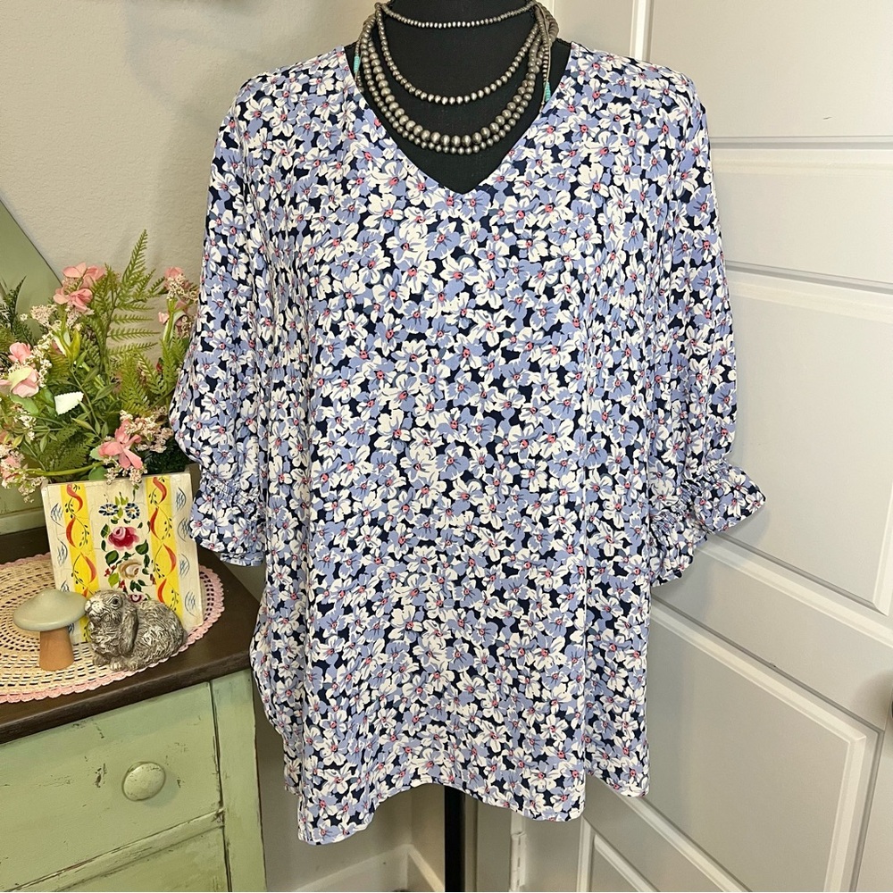 Well Worn NWT Blue Pink White Ditsy Floral Balloon Sleeve Blouse Large Preppy